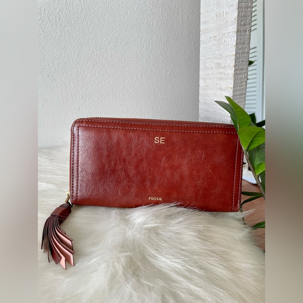 Large Leather Burgundy Embroidered Fossil Wallet